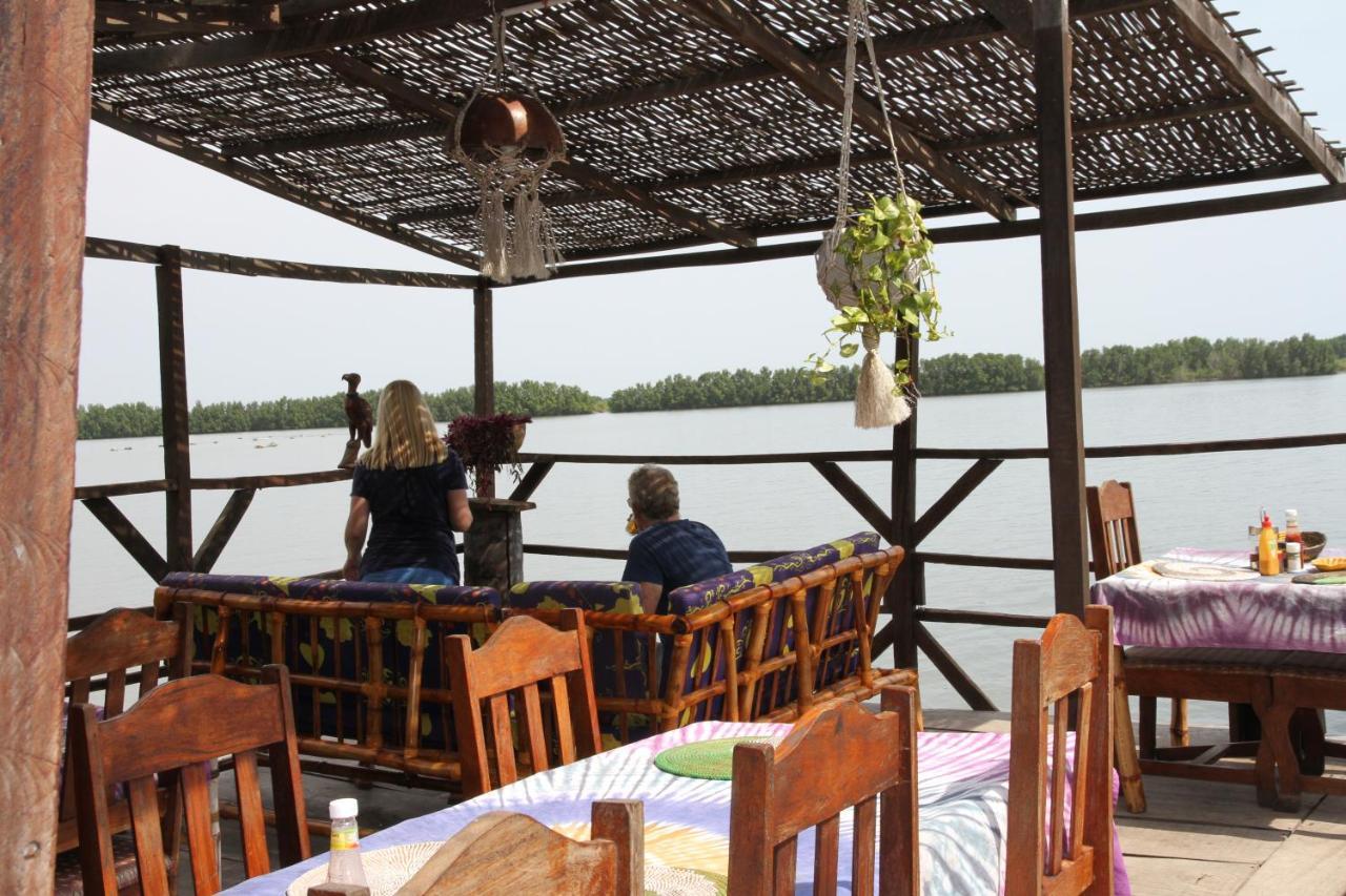 Bintang Bolong Lodge ภายนอก รูปภาพ