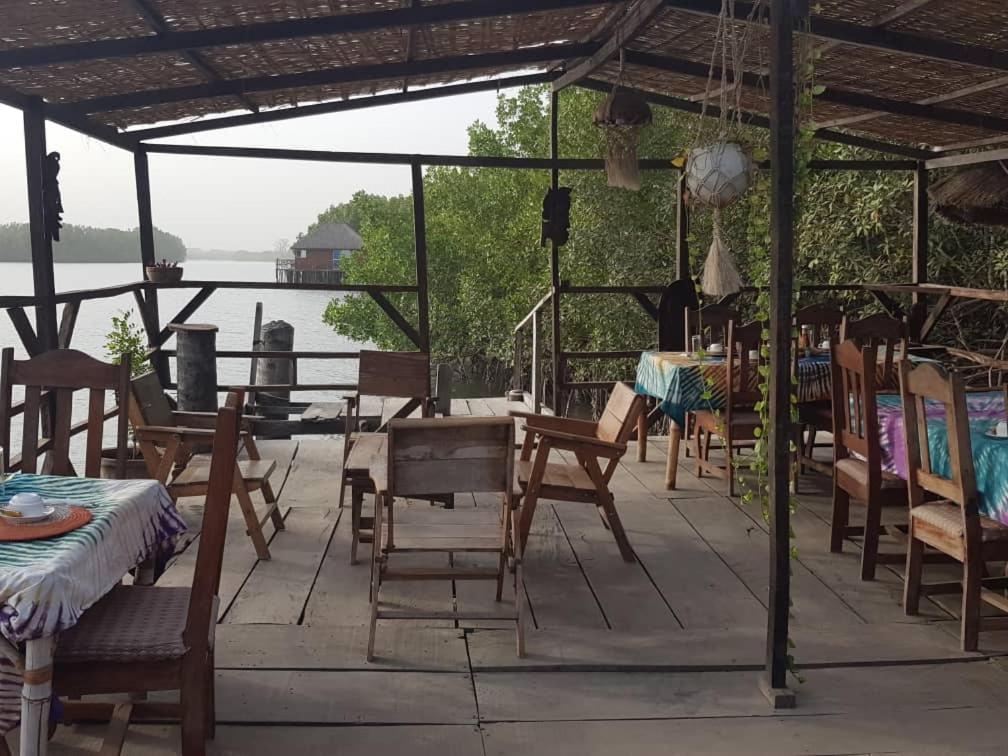 Bintang Bolong Lodge ภายนอก รูปภาพ