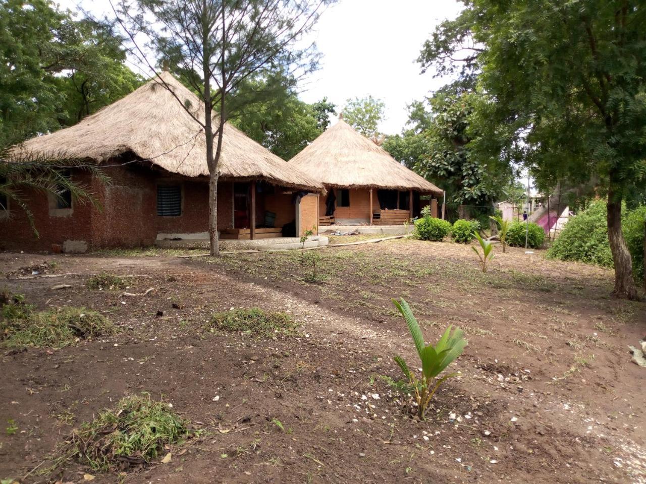 Bintang Bolong Lodge ภายนอก รูปภาพ