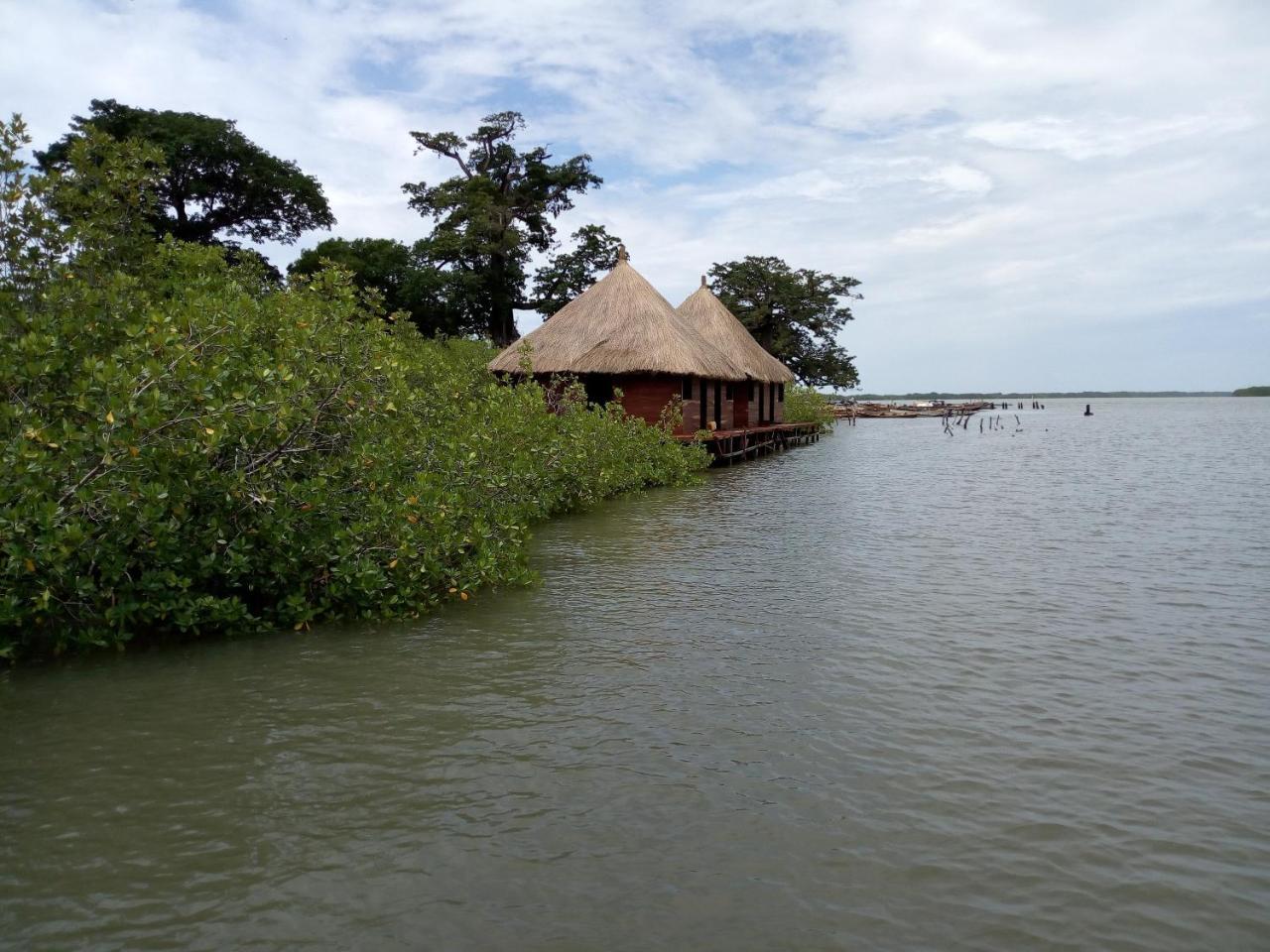 Bintang Bolong Lodge ภายนอก รูปภาพ