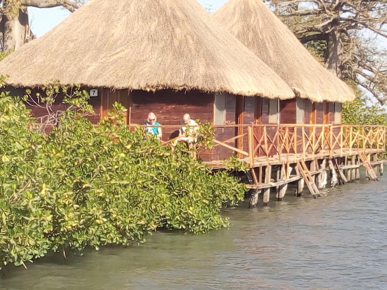 Bintang Bolong Lodge ภายนอก รูปภาพ